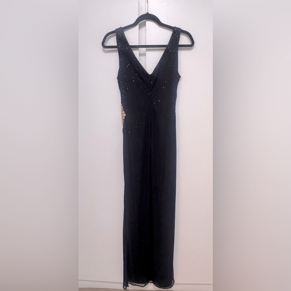 Besty & Adam Dress size 4 Full Length Ink/Navy Blue w/subtle gold accent. - Picture 5 of 11